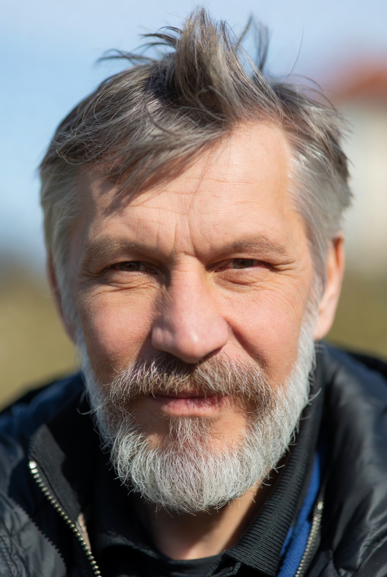 Portrait of a confident father.